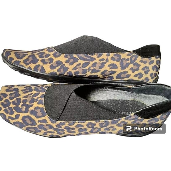 Sesto Meucci Udaya Slip On Leopard Print Waterproof Shoes Size 7.5M - Picture 4 of 7